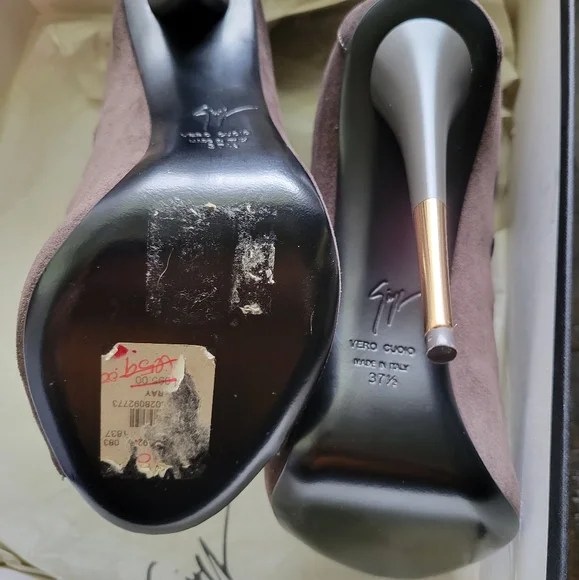 Guiseppe Zanotti - Picture 3 of 3